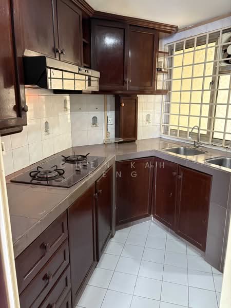 Kondominium untuk Disewa di Pantai Panorama Condominiums - Chen Kah Seng - Kitchen - PropertyGuru.com.my