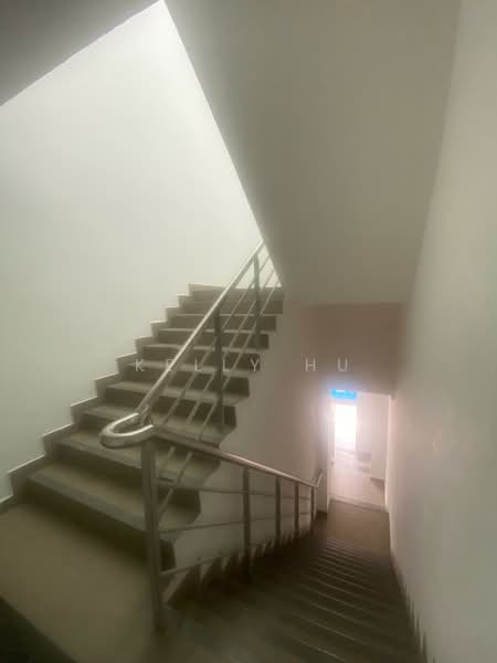 Shop for Rent in Klang (Selangor) - Kelly Hu - Corridor - PropertyGuru.com.my