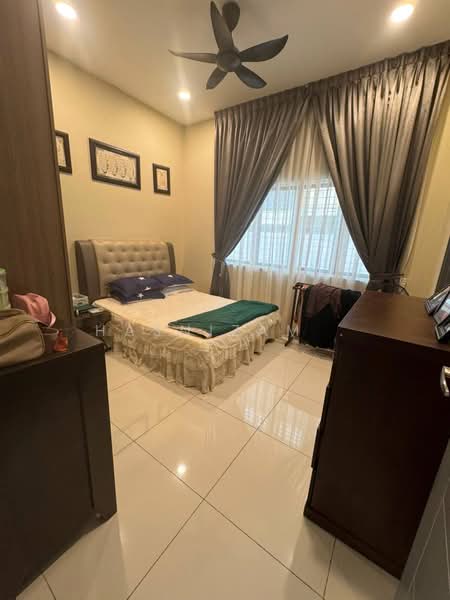 Rumah Banglo untuk Dijual di Gelugor (Penang) - Hasnizam . - PropertyGuru.com.my