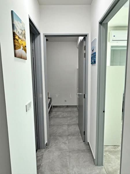 Servis Apartment untuk Disewa di Ruby Seapark - Ray Lee - Corridor - PropertyGuru.com.my