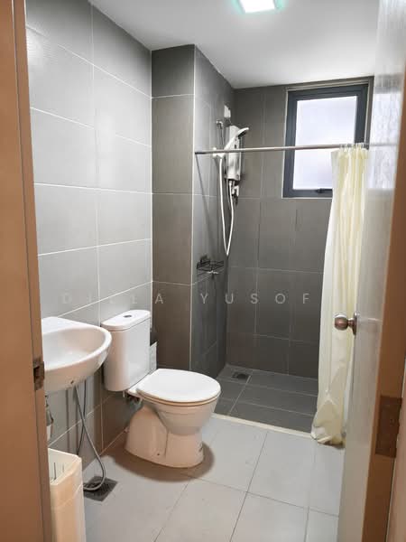 Service Residence for Sale at Almyra Residences - DILLA YUSOFF - Bathroom - PropertyGuru.com.my