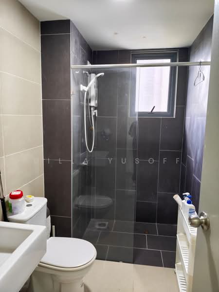 Service Residence for Sale at Almyra Residences - DILLA YUSOFF - Bathroom - PropertyGuru.com.my
