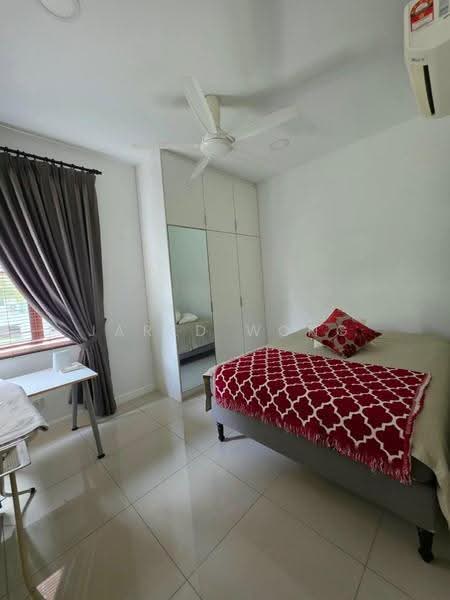 Kondominium untuk Disewa di Isle of Kamares - Jared Wong - Bedroom - PropertyGuru.com.my