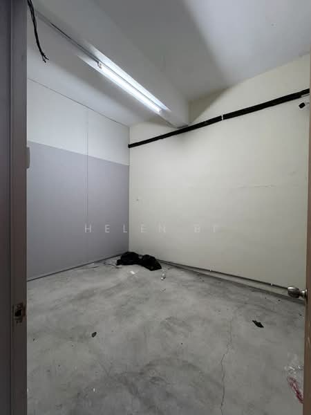 Shop / Office for Rent in Taman Melaka Jaya (Batu Berendam) - Helen BF - Interior - PropertyGuru.com.my