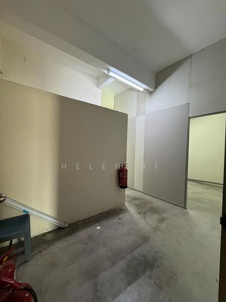 Shop / Office for Rent in Taman Melaka Jaya (Batu Berendam) - Helen BF - Interior - PropertyGuru.com.my