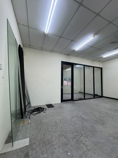 Shop / Office for Rent in Taman Melaka Jaya (Batu Berendam) - Helen BF - Interior - PropertyGuru.com.my