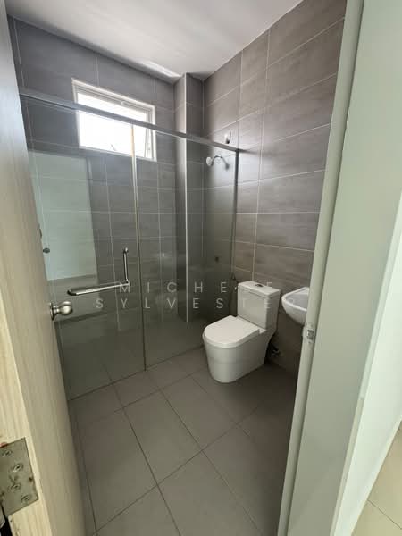 Terraced House for Sale in Kampung Sentosa Barat (Pasir Gudang) - Michele Sylvester - Bathroom - PropertyGuru.com.my