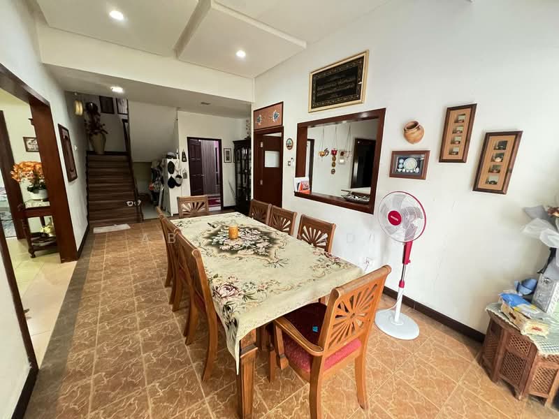 Rumah Berkembar untuk Dijual di Ulu Kelang (Selangor) - Abdul Qadir - PropertyGuru.com.my