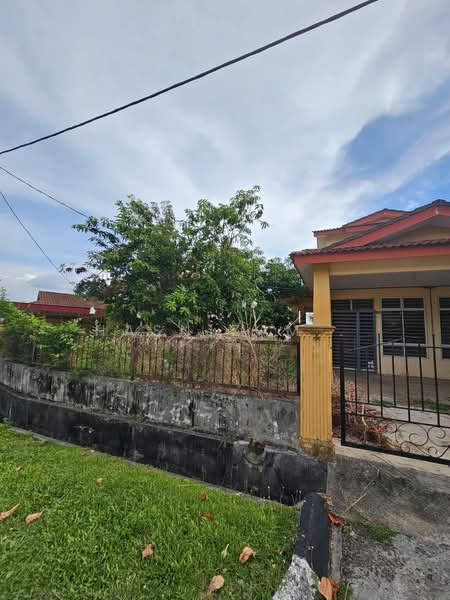 1.5-storey Terraced House for Sale in Bandar Seri Astana (Sungai Petani) - Hasnizam . - PropertyGuru.com.my