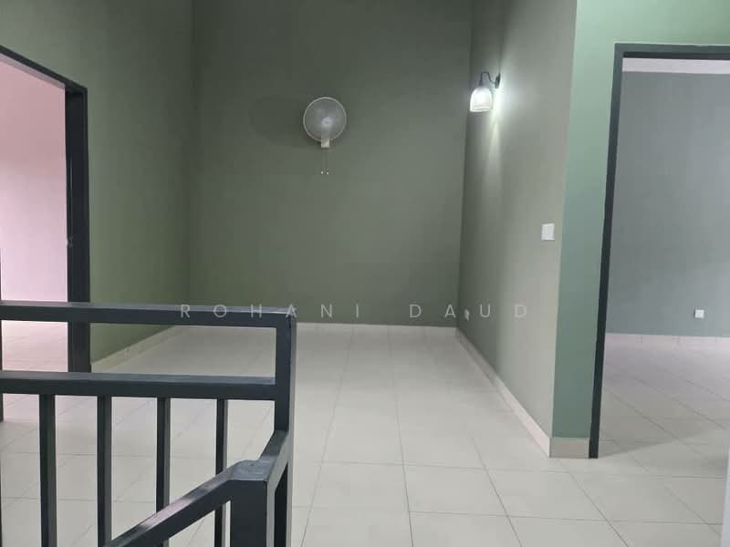 Rumah Teres 2 Tingkat untuk Disewa di Iringan Bayu (Seremban) - Rohani Daud - Interior - PropertyGuru.com.my
