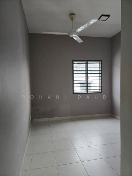 Rumah Teres 2 Tingkat untuk Disewa di Iringan Bayu (Seremban) - Rohani Daud - Interior - PropertyGuru.com.my
