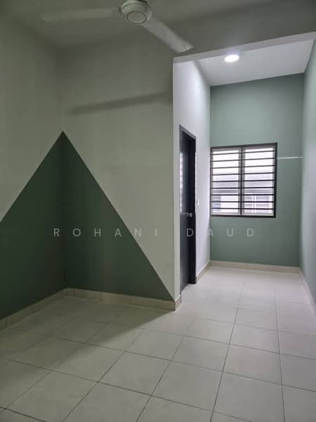 Rumah Teres 2 Tingkat untuk Disewa di Iringan Bayu (Seremban) - Rohani Daud - Interior - PropertyGuru.com.my