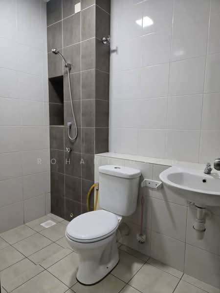 Rumah Teres 2 Tingkat untuk Disewa di Iringan Bayu (Seremban) - Rohani Daud - Bathroom - PropertyGuru.com.my