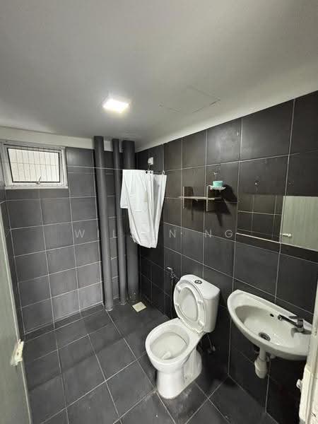 Pangsapuri untuk Disewa di Residensi Enesta - Wilson Ng - Bathroom - PropertyGuru.com.my