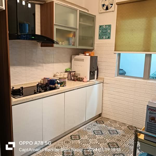 Rumah Teres 2.5 Tingkat untuk Disewa di Bandar Baru Bangi (Selangor) - Peter Tan - Kitchen - PropertyGuru.com.my