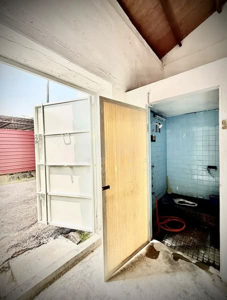 Kedai untuk Disewa di George Town (Penang) - Ressha Ramesh - Bathroom - PropertyGuru.com.my