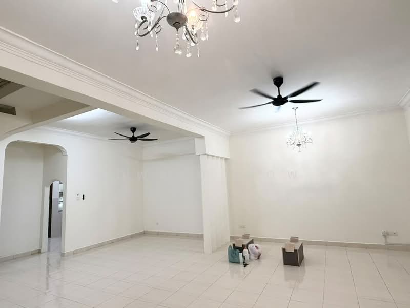 2-storey Terraced House for Rent in Taman Pelangi Indah (Ulu Tiram) - Edward Siow - Living Room - PropertyGuru.com.my