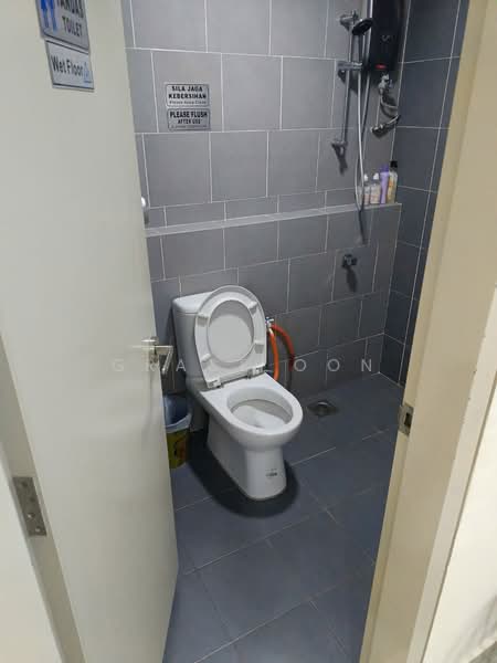 Servis Apartment untuk Disewa di Flexis @ One South - Grace Oon - Bathroom - PropertyGuru.com.my