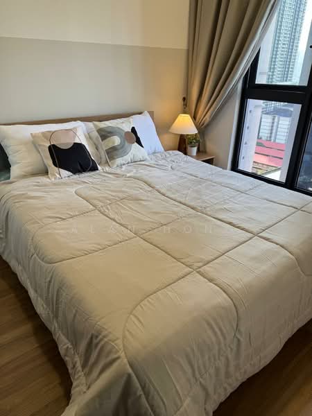 Kediaman Servis untuk Disewa di V Residence 2 @ Sunway Velocity - Alan Hong - Bedroom - PropertyGuru.com.my