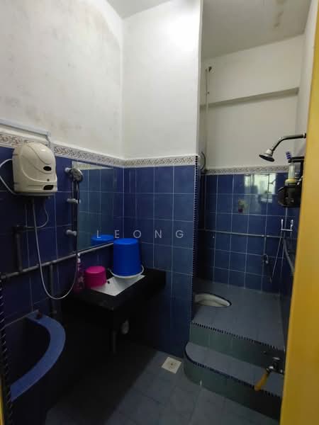 Flat for Rent at Taman Nusantara - Leong . - Bathroom - PropertyGuru.com.my