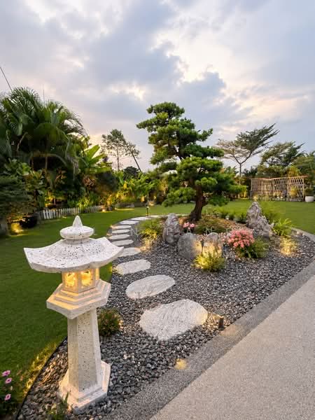 Semi-Detached House for Sale in Diamond City (Semenyih) - Alan Pang - Garden - PropertyGuru.com.my