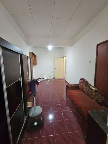 Rumah Teres 2 Tingkat untuk Dijual di Bandar Baru Bangi (Selangor) - Mohd Faizal - Living Room - PropertyGuru.com.my