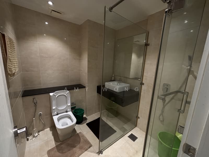 Kondominium untuk Dijual di Jesselton Residences - Amy Wong - Bathroom - PropertyGuru.com.my