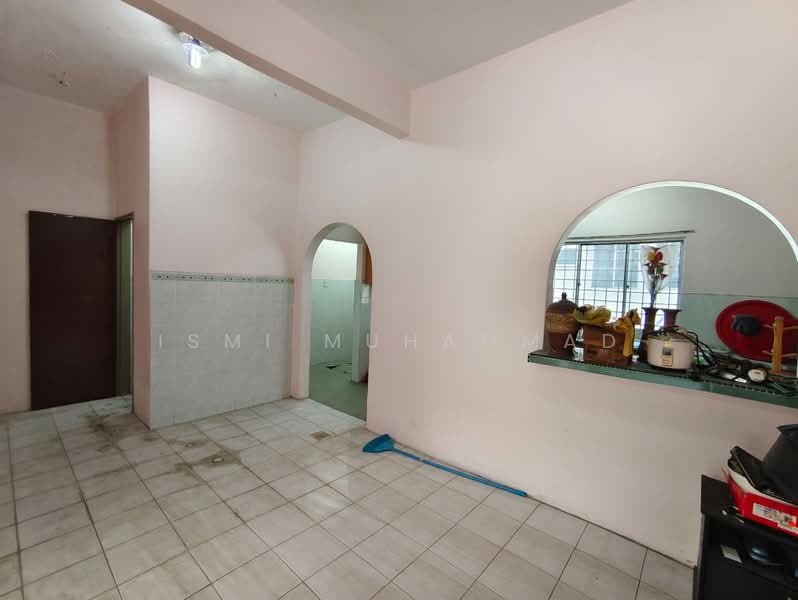 2-storey Terraced House for Sale in Taman Cengal Utama (Paroi) - Ismi Muhammad - Interior - PropertyGuru.com.my