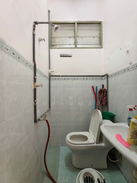 2-storey Terraced House for Sale in Taman Cengal Utama (Paroi) - Ismi Muhammad - Bathroom - PropertyGuru.com.my