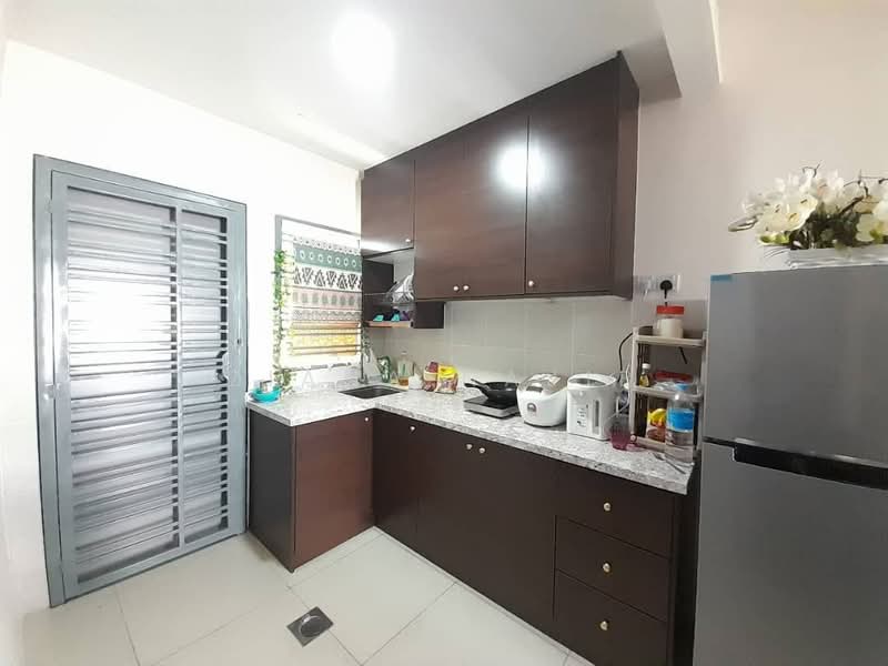 Rumah Teres untuk Disewa di Kuala Selangor (Selangor) - Ziana Najib - Kitchen - PropertyGuru.com.my