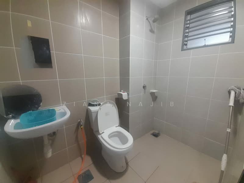 Rumah Teres untuk Disewa di Kuala Selangor (Selangor) - Ziana Najib - Bathroom - PropertyGuru.com.my