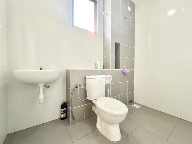 Rumah Teres untuk Dijual di Eco Grandeur (Puncak Alam) - BILYA ARIFF - PropertyGuru.com.my