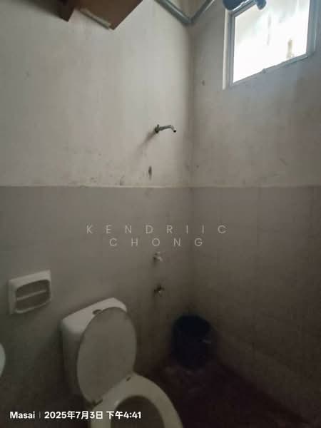 Kedai untuk Dijual di Masai (Johor) - Kendriic Chong - Bathroom - PropertyGuru.com.my