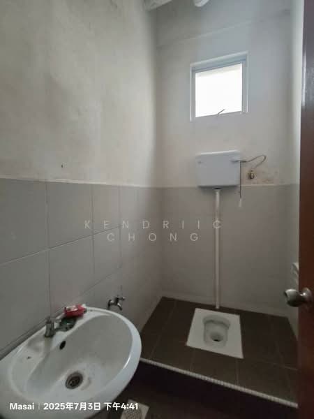 Kedai untuk Dijual di Masai (Johor) - Kendriic Chong - Bathroom - PropertyGuru.com.my