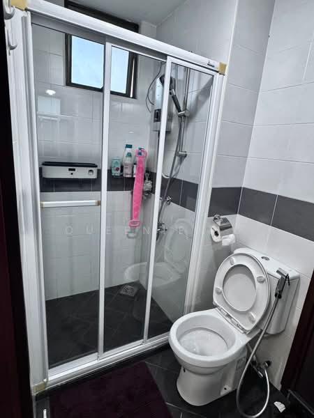 Pangsapuri untuk Dijual di Molek Pine 2 - Queenie Ng - PropertyGuru.com.my