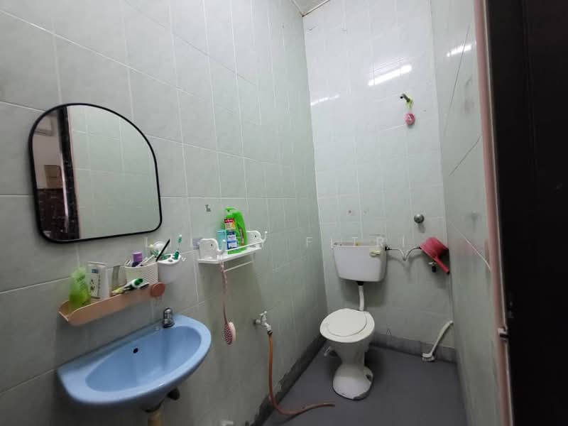 Rumah Teres 1.5 Tingkat untuk Dijual di Bandar Tasik Puteri (Rawang) - Liliey Fitri - Bathroom - PropertyGuru.com.my