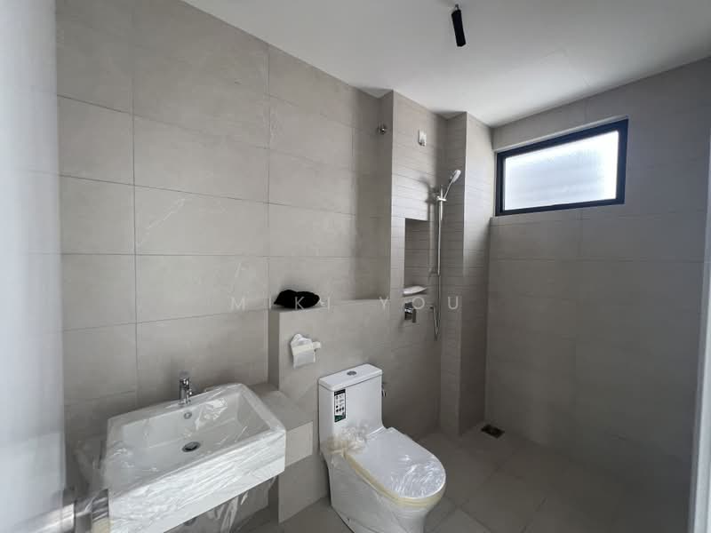 Rumah Teres 2-Tingkat untuk Dijual di Telok Panglima Garang (Selangor) - Miki You - Bathroom - PropertyGuru.com.my