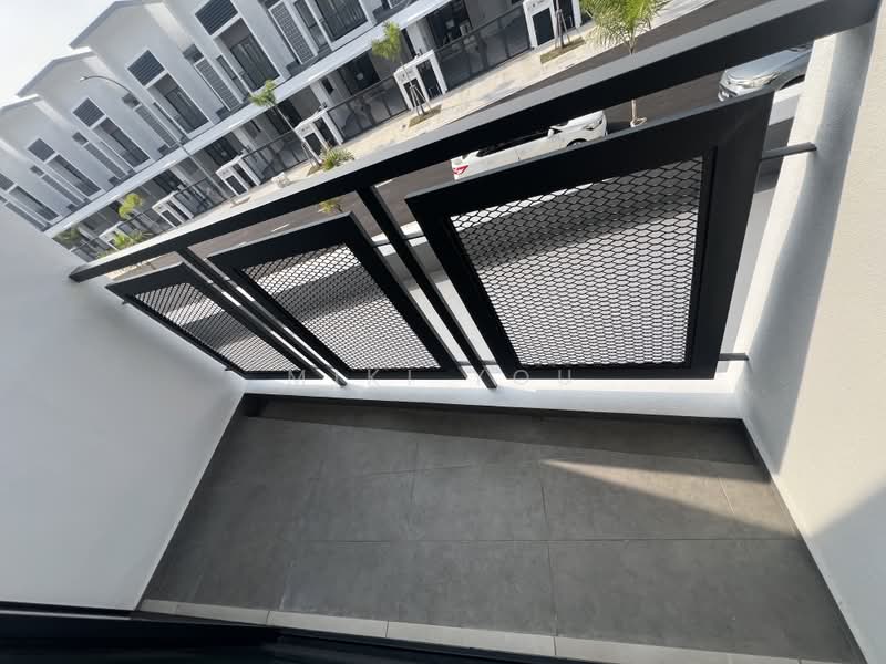 Rumah Teres 2-Tingkat untuk Dijual di Telok Panglima Garang (Selangor) - Miki You - Exterior - PropertyGuru.com.my