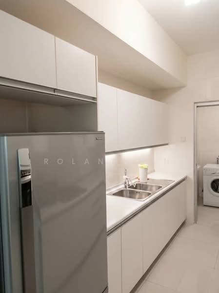 Kediaman Servis untuk Dijual di Solaris Dutamas - Roland Tan - Kitchen - PropertyGuru.com.my