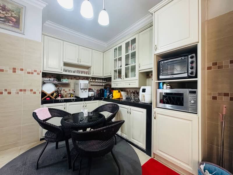 Rumah Berkembar untuk Dijual di Seksyen 24 (Shah Alam) - Muizz Razak - PropertyGuru.com.my