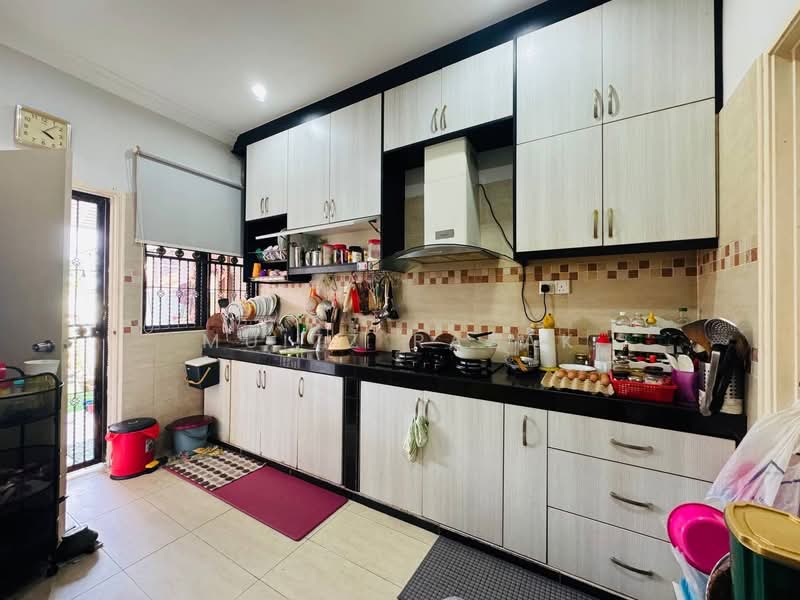 Rumah Berkembar untuk Dijual di Seksyen 24 (Shah Alam) - Muizz Razak - PropertyGuru.com.my