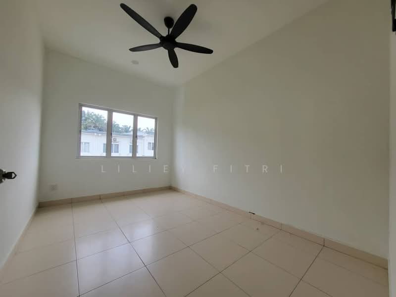 Rumah Teres 2 Tingkat untuk Dijual di Bandar Tasik Puteri (Rawang) - Liliey Fitri - Interior - PropertyGuru.com.my
