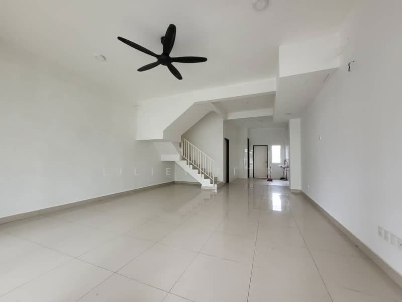 Rumah Teres 2 Tingkat untuk Dijual di Bandar Tasik Puteri (Rawang) - Liliey Fitri - Living Room - PropertyGuru.com.my