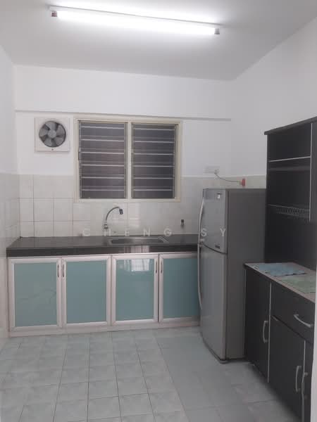Pangsapuri untuk Disewa di Arena Green - Cheng SY - Kitchen - PropertyGuru.com.my