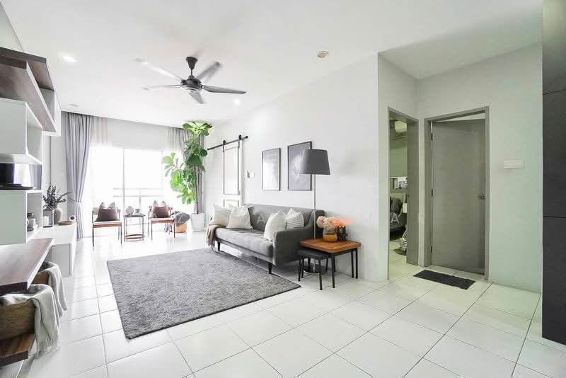 Condominium for Sale at Residensi Platinum Teratai - Hazeman Omar - Living Room - PropertyGuru.com.my