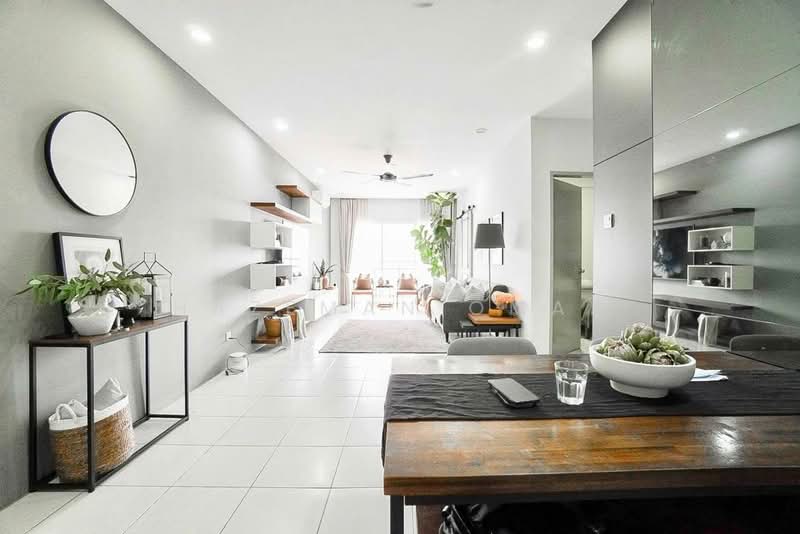 Condominium for Sale at Residensi Platinum Teratai - Hazeman Omar - Living Room - PropertyGuru.com.my