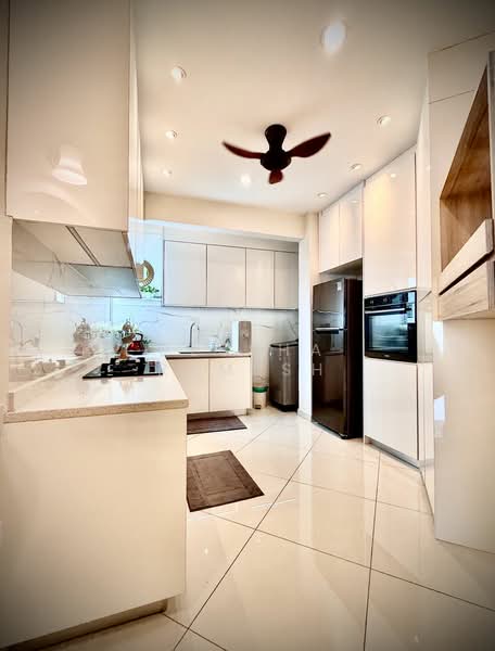 Condominium for Sale at Leader Garden - Ressha Ramesh - Kitchen - PropertyGuru.com.my