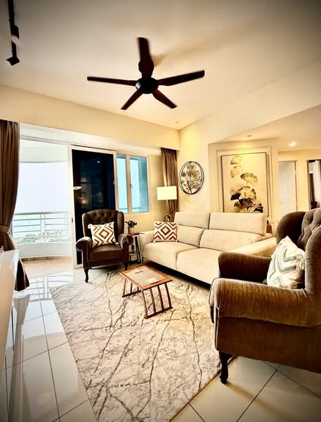 Condominium for Sale at Leader Garden - Ressha Ramesh - Living Room - PropertyGuru.com.my