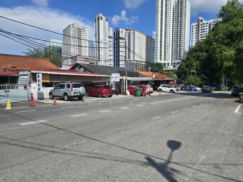 Commercial Bungalow for Rent in Taman Abad (Johor Bahru) - Jeff Ang - PropertyGuru.com.my