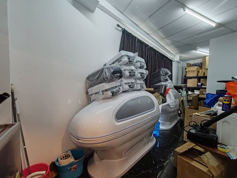 Shop / Office for Sale in Jalan Klang Lama (Old Klang Road) (Kuala Lumpur) - Alexis Lim - Interior - PropertyGuru.com.my
